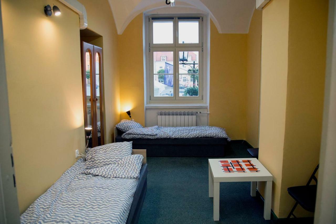 Hostel Staromiejski Gniezno Bagian luar foto