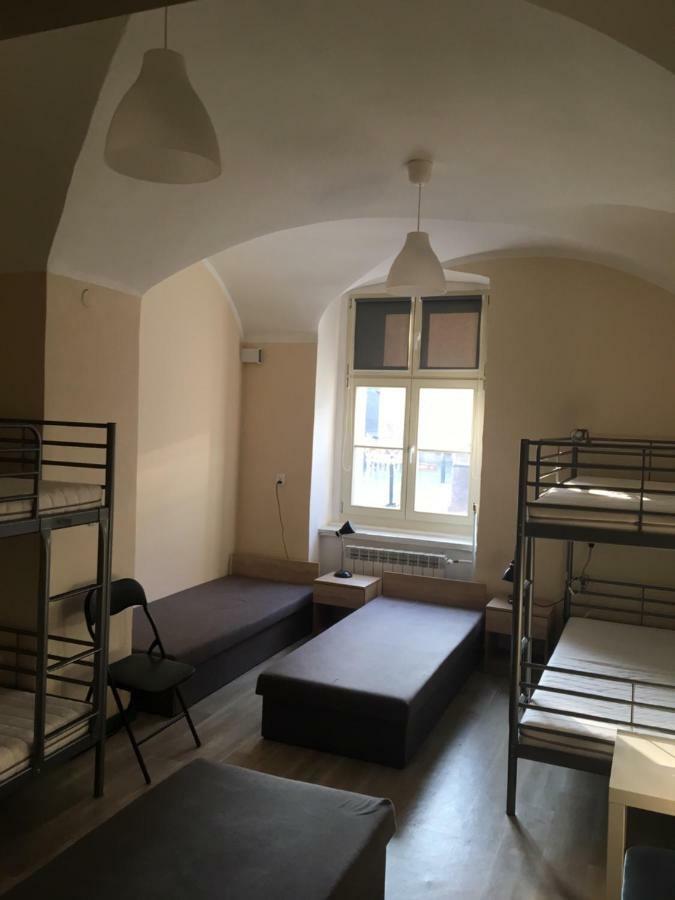Hostel Staromiejski Gniezno Bagian luar foto
